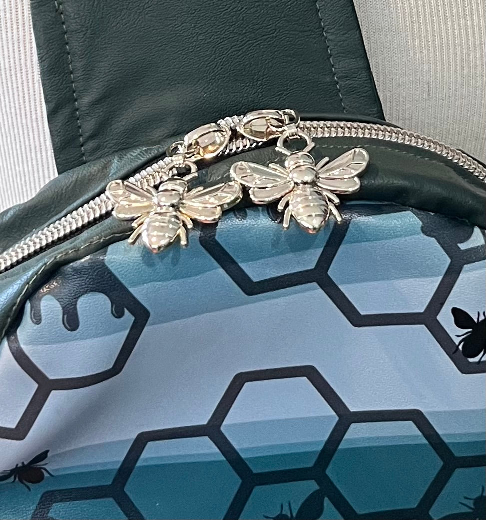 Simplistic Sling bag Beehive